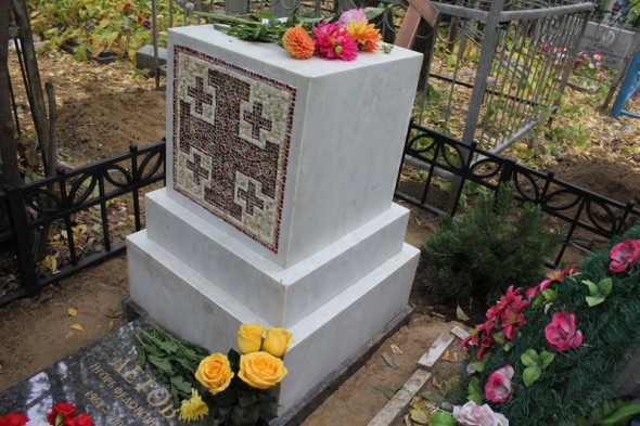 Памятник Егору Летову