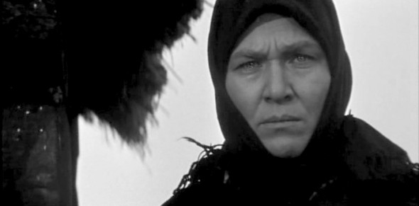 Героиня Риммы Марковой в кинофильме «Бабье царство»
